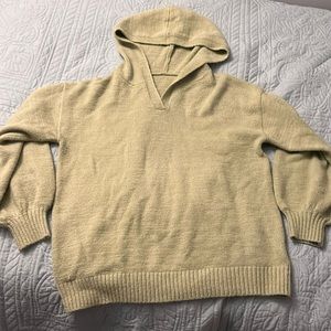 SIZE SMALL OVERSIZED GREEN HOODED SWEATER